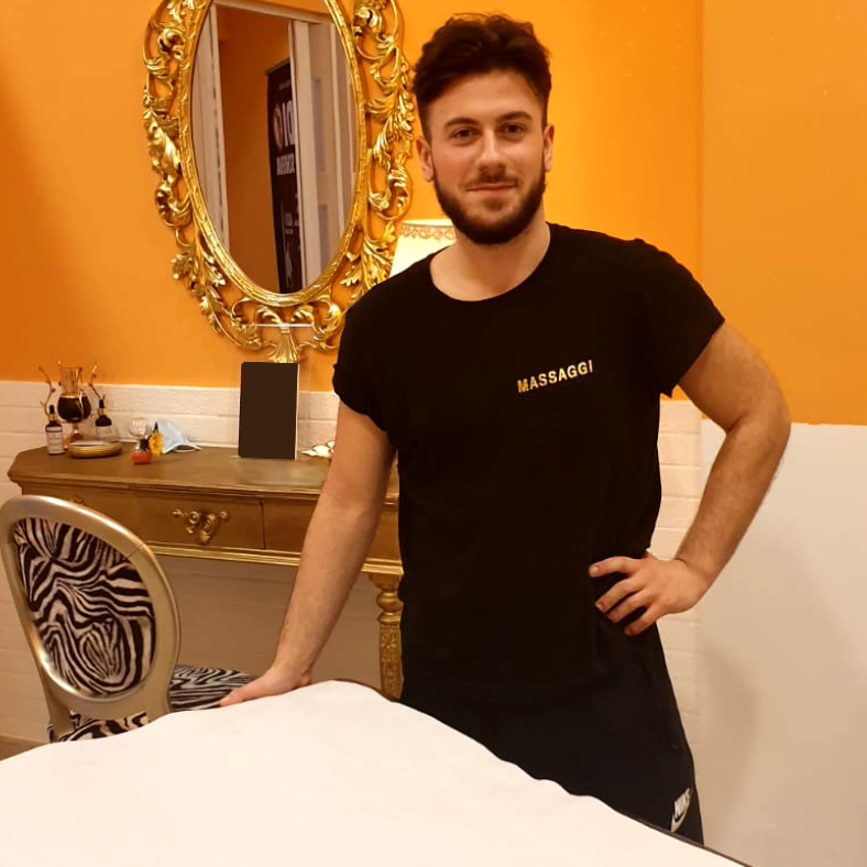 Moi en 2021 - le début de Master Massage